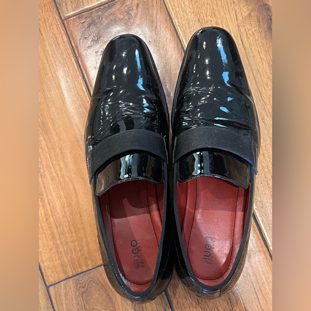 HUGO boss Glossy Black Men's Loafers. Perfect for a formal or black tie event
